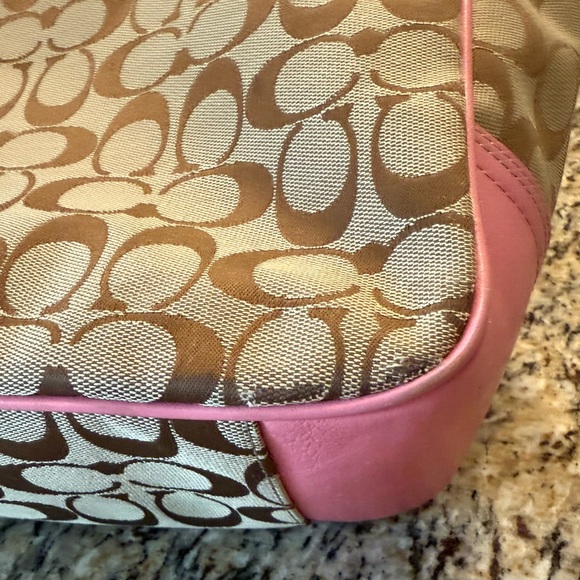 2009 Coach Jacquard Signature Limited Edition Pink Flowers Canvas Tote - Picture 16 of 16